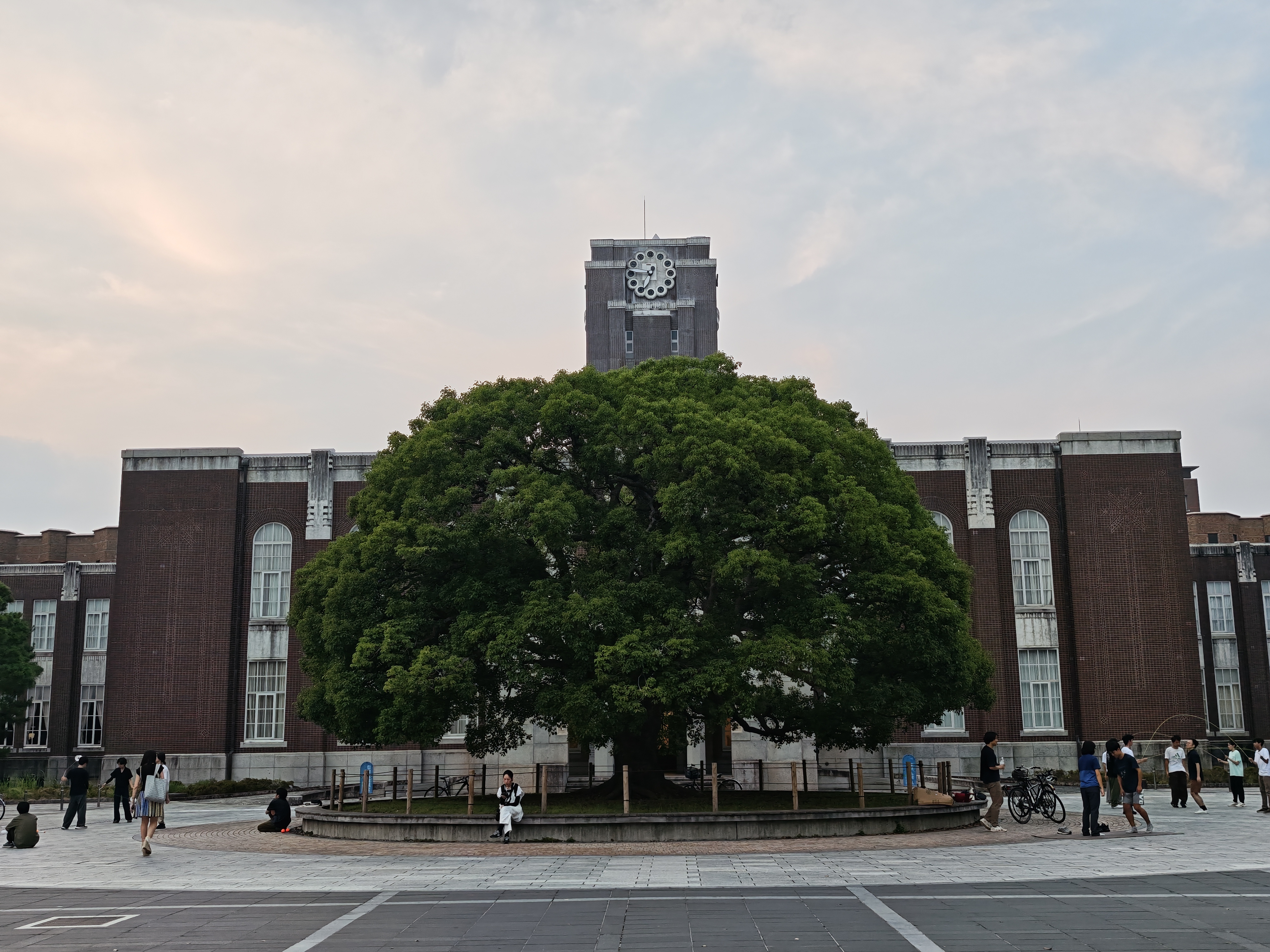 bell_tower_kyoto_uni